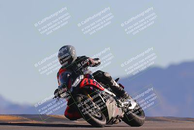 media/Nov-06-2023-Moto Forza (Mon) [[ce023d0744]]/3-Intermediate Group/Session 5 (Turn 9)/